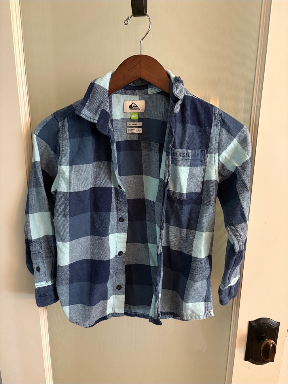 Quiksilver Boys' Navy & Light Blue Plaid Button-Down Shirt